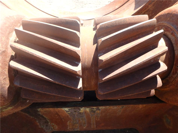 Canadian Allis Chalmers 9' X 7' (2.7m X 2m) Ball Mill, 400 Hp)